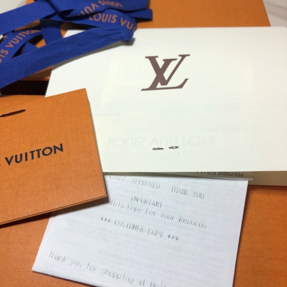 Authentic Louis Vuitton Sunglasses - Picture 8 of 9